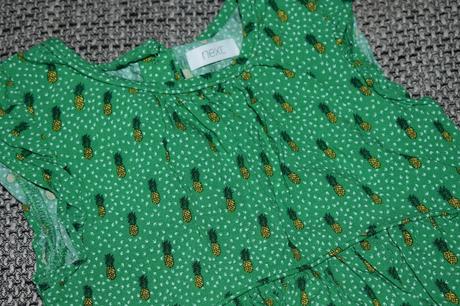 Roztomilé šatičky next s ananasy, kol 2017, 110, next,110