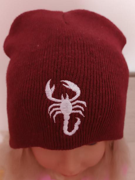 Čepice vínová, 122