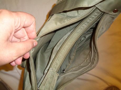 Super sportovní kabelka - lesklá khaki-hodně kapes, 