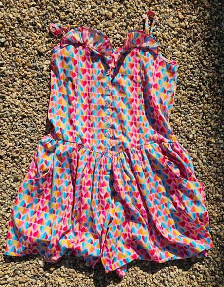 N72	dívčí kraťasový overal srdce vel. 158, young dimension,158