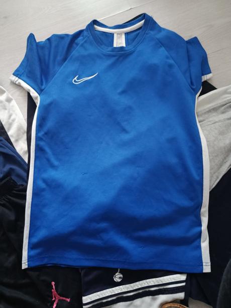 Mix kraťasy +tričko 128,134, 122–134