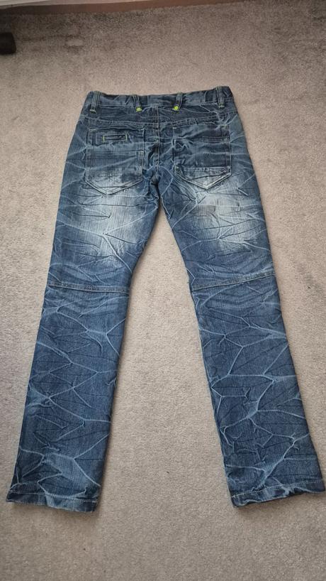 Modré džíny, 152