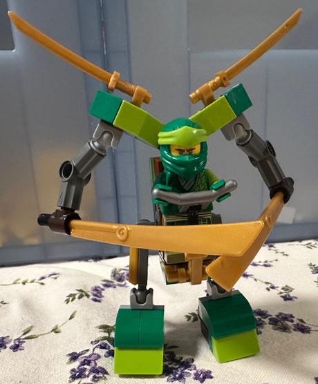 Lego ninjago 30593 lloydův robotický oblek, 