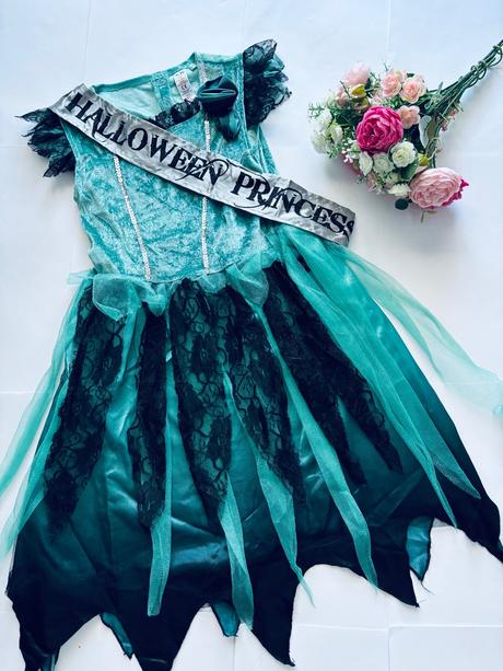 An6/ kostým halloween princezna - v.9/10 let, 
