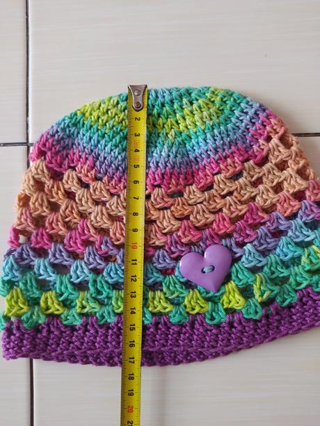 Háčkovaná dívčí čepice, obv. 47, 98