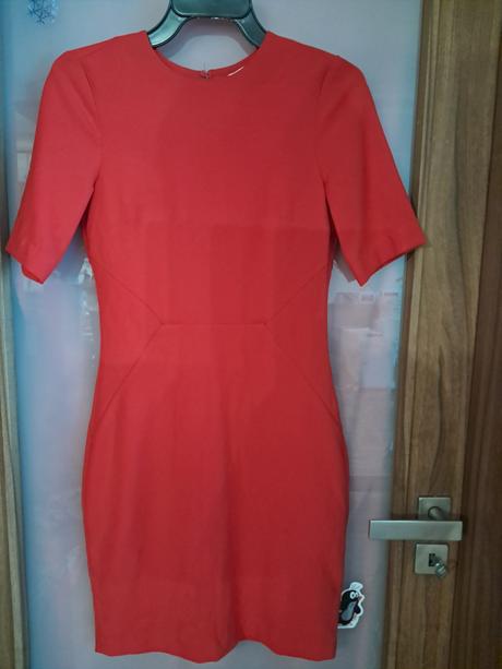 Červené pouzdrove saty, h&m,36