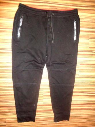 Super silnější černé tepláky alphar one, xxl