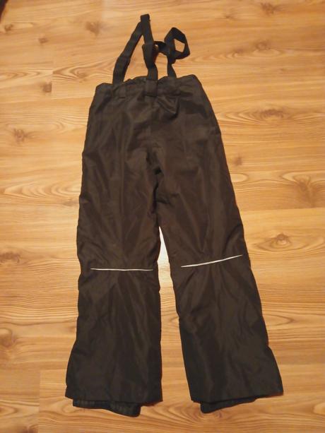 Zimní lyžařské kalhoty zn. newcential, vel.134/140, 134