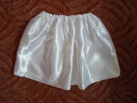 Bílá saténová sukně sukýnka, 128