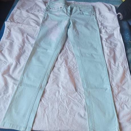 Zelenkavé džíny, c&a,164