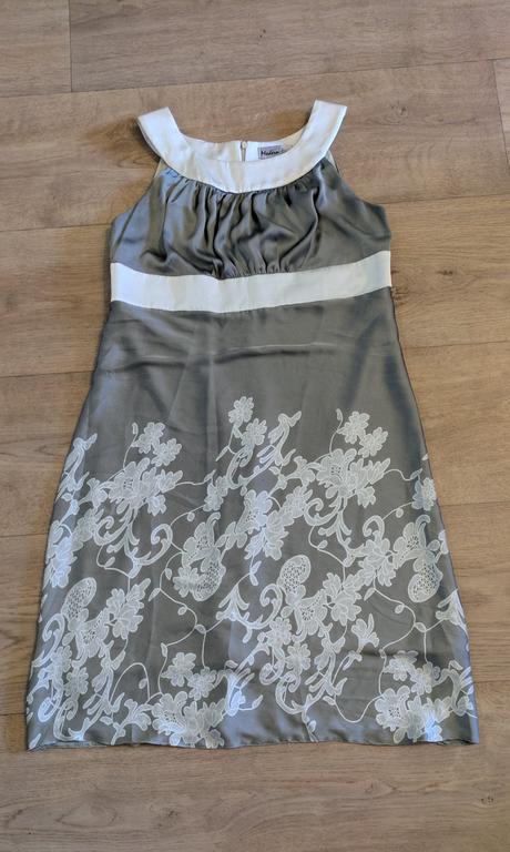 Elegantní šaty modern line vel. 42/44, 42