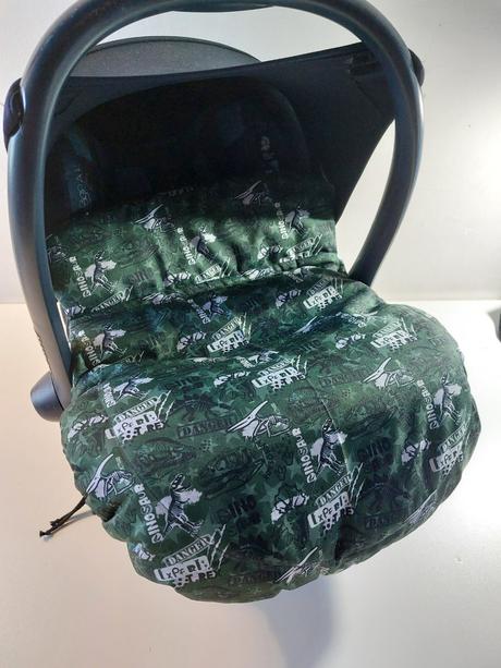 Nánožník na vajíčko sedajdu, 