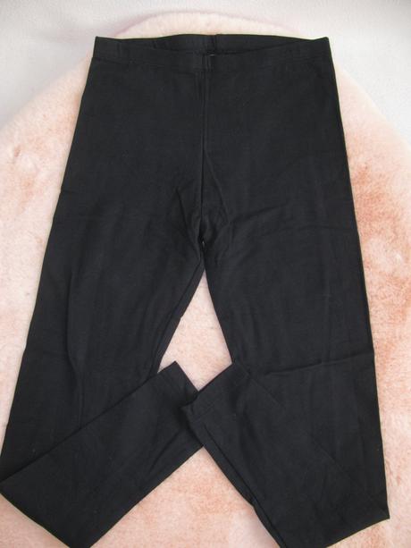 Elastické legíny, tu,146