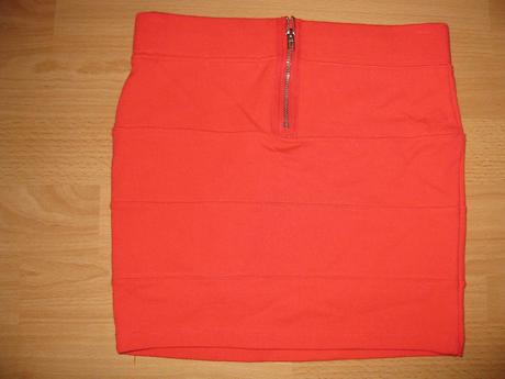 Červená elastická sukně, h&m,146