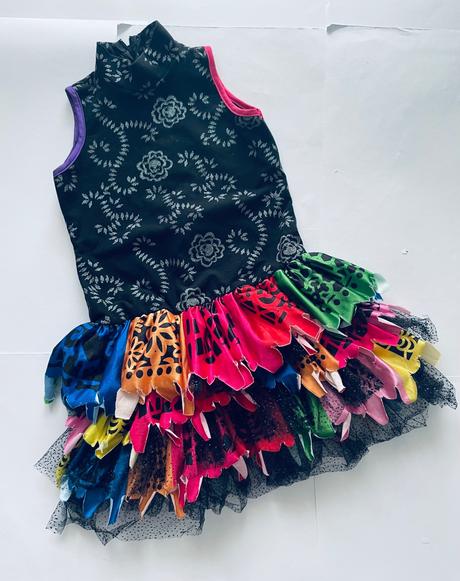 An11/ kostym monster high - v.cca 128,