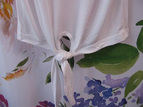 Letní flitrové tričko s uzlem, 140