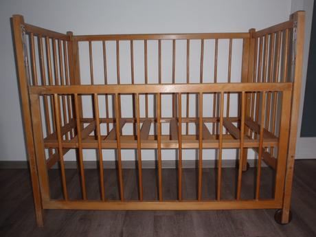 Postýlka dětská s matrací dřevěná přírodní., šířka (cm): 60,délka (cm): 120