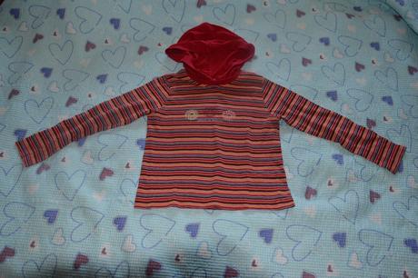 Bavlněné triko s kapuckou, prouhaté s potiskem, 122