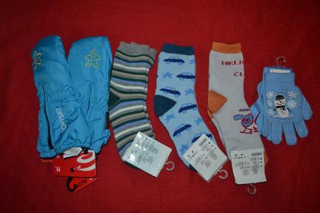 2x rukavice na 3-4r.a 3x silné ponožky, 98 / 104 / 110