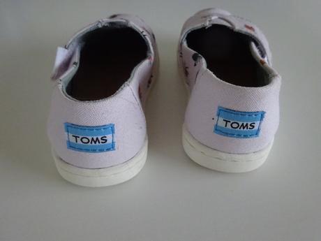 Nové toms, vel.22, 22