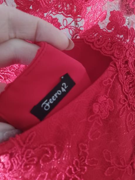 Krajkové šaty, elegantní šaty, m