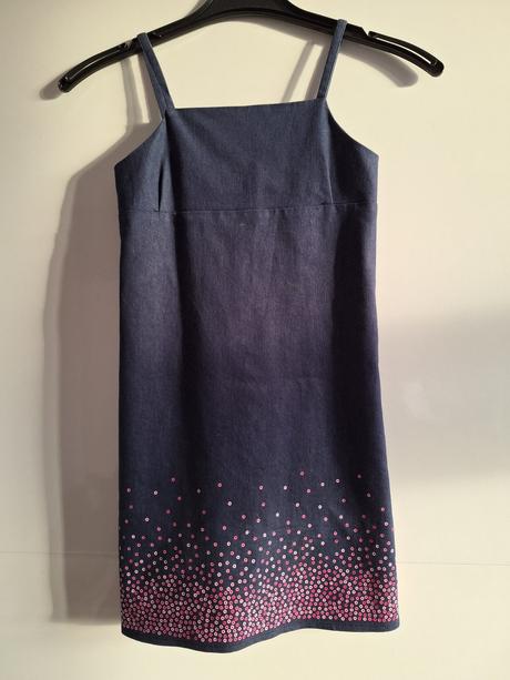 Šaty na ramínka vel. 134, tesco,134