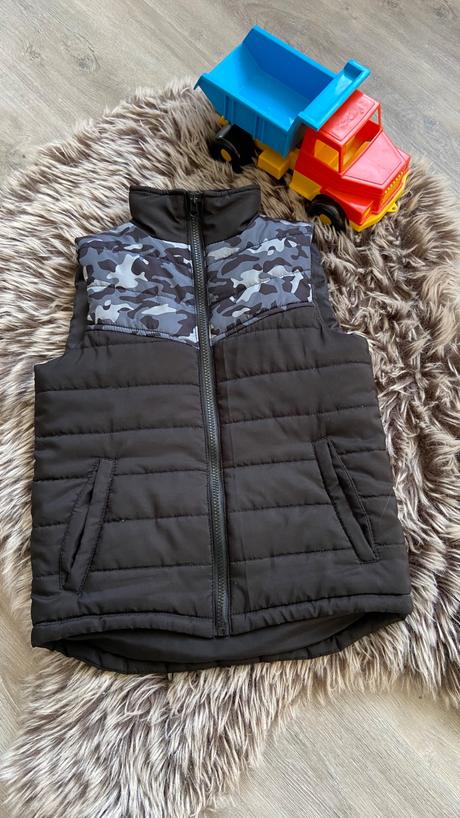 Dětská prošívaná vesta vel.134, pepco,134