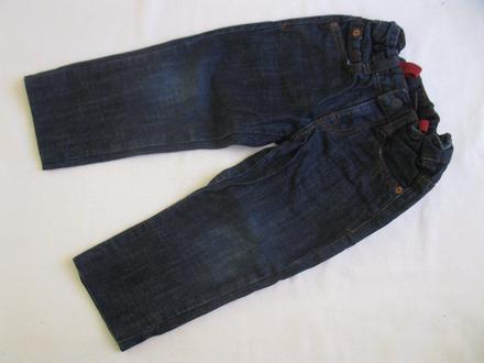 Tmavě modré džíny, zara,104