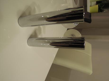 Stojánek na zubní kartáčky,