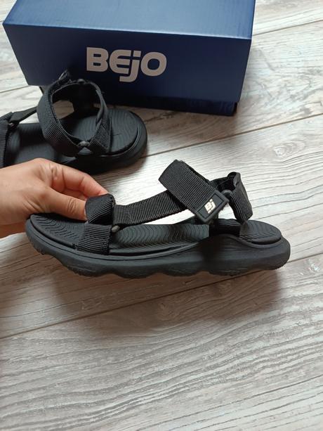 Černé sandálky 33, 33