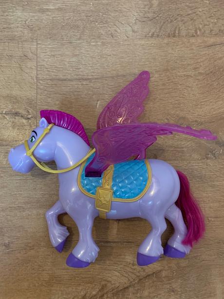 Sada pre prváčku - aktovka a bábika s koníkom, 