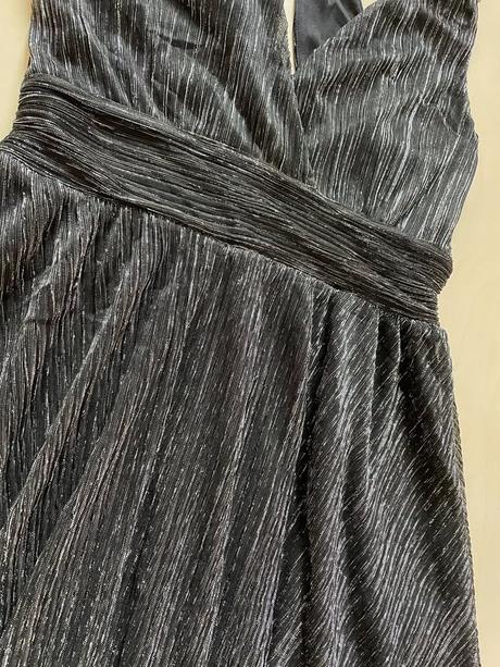 Černé šaty se stříbrným třpytem, vel m i méně, ami, amisu,m