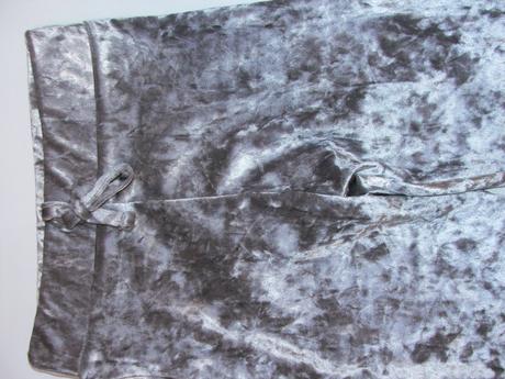 J416 sametové tepláky vel. 4 roky, 110