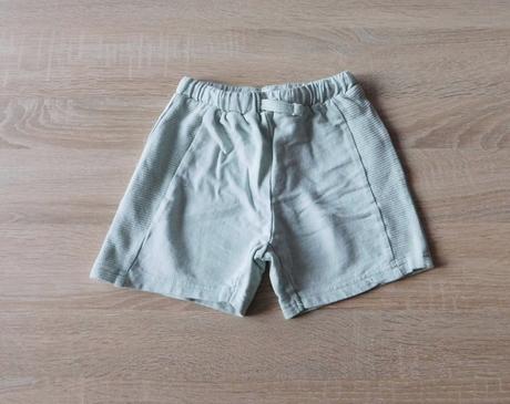 Kraťasy sinsay vel.104, sinsay,104