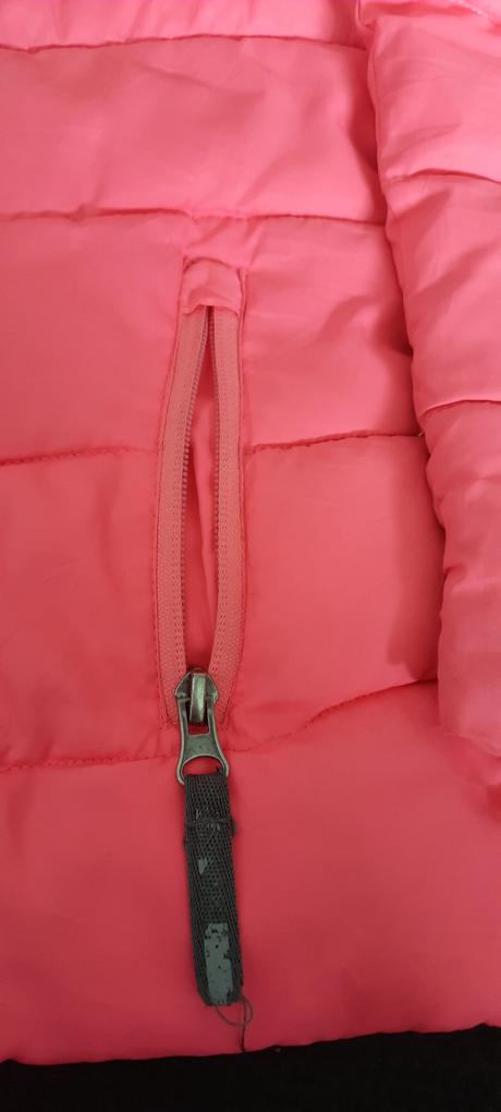 Dívčí zimní bunda vel. 8/9 let., 128