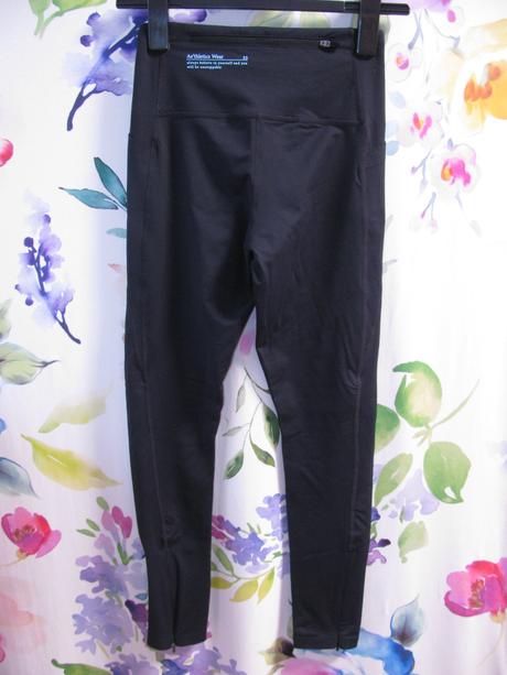 Elastické černé legíny essentials, s