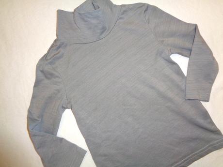 Šedý funkční melírovaný rolák, 104