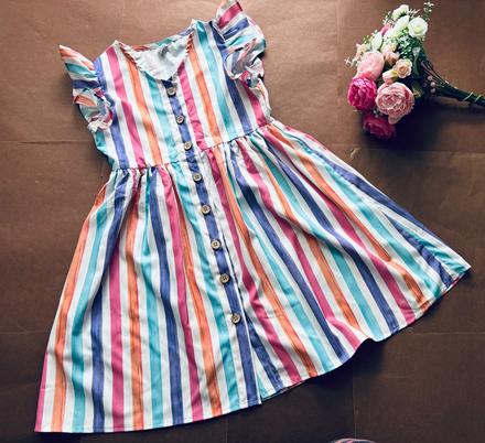 Ob/ šaty s pruhy - v.7/8 let, 128