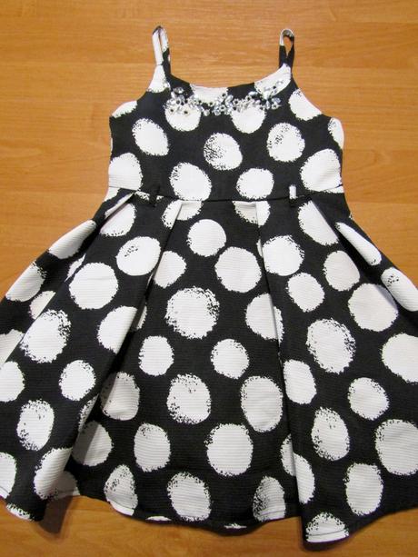 Slavnostní dívčí šatičky vel 116, 116