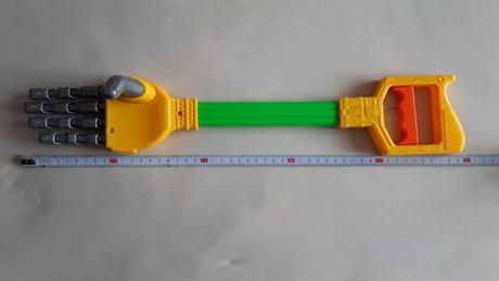 Hračka - robotická ruka, 