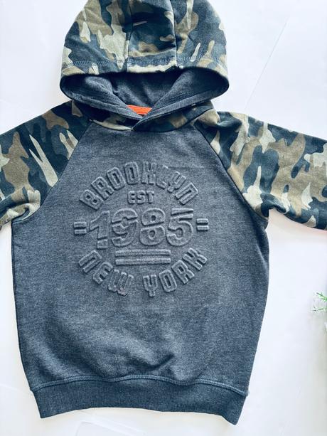 Mikina šedá s maskačem  - v.5 let, 110