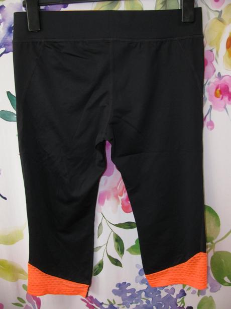 Černé elastické běžecké 3/4 legíny, st. bernard,40