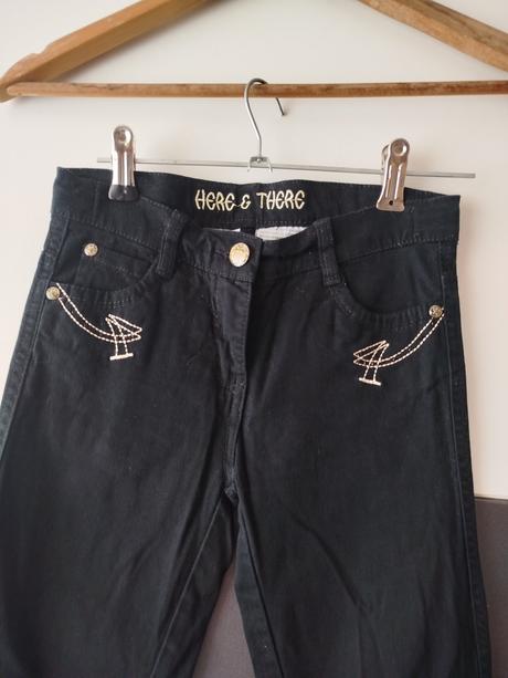 Džíny zn. here + there vel.140, 140