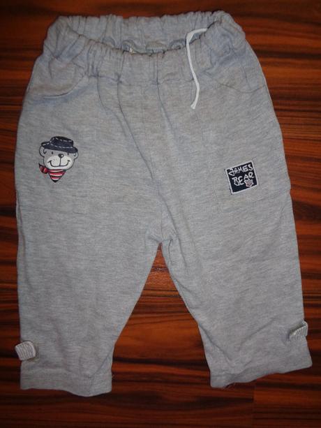 Balíček tepláků pro kluka- devět kusů-velikost 80, 68–80