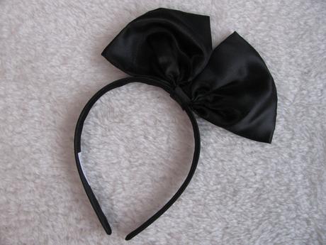 Čelenka se saténovou černou mašlí, disney