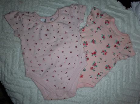 Sada 2 nových body holka půl roku-cena za obě, mamas & papas,68