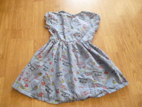 Veselé šaty vel. 3-4, 104