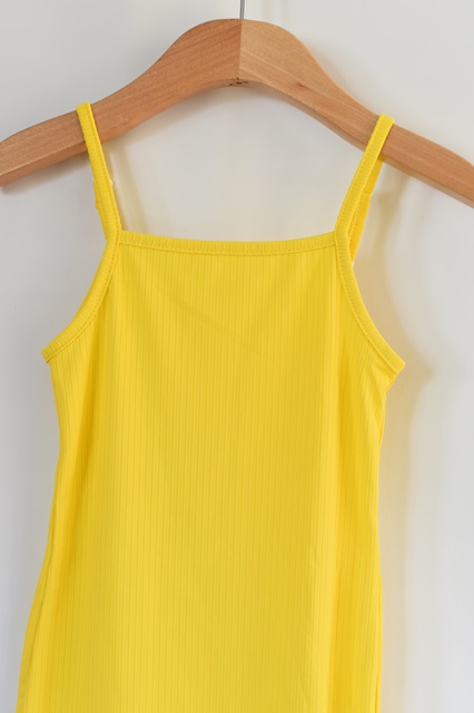 Tílko vel. 3 - 4 roky, 104