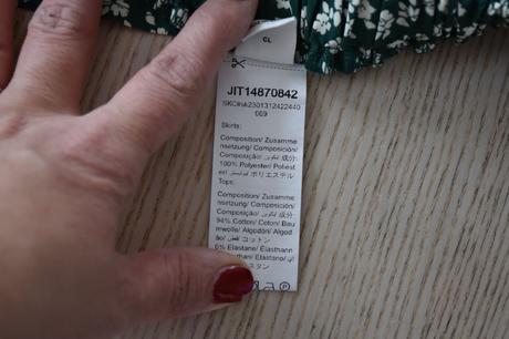 Sukně vel. 7 let, 122