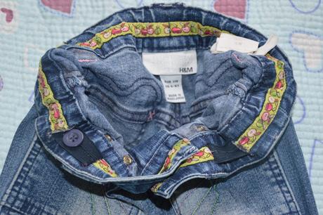 Rifle, džíny - detaily se  srdíčky, regulační guma, h&m,110